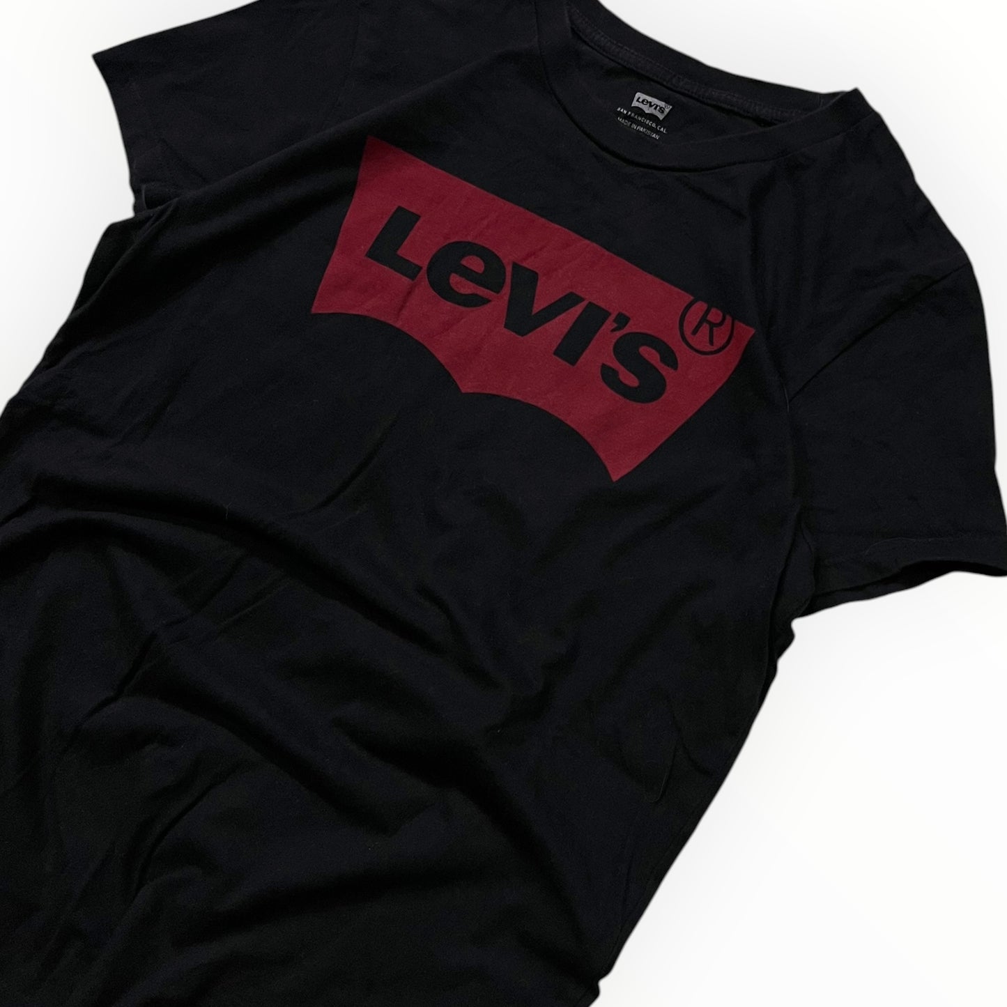 Levi’s Black Tee
