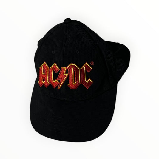 AC/DC cap