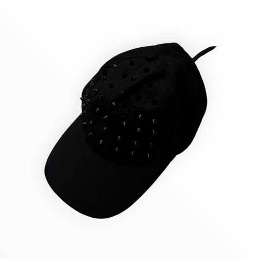 Pierced black cotton cap